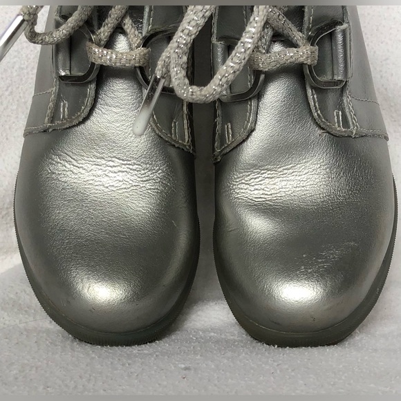 Sorel X Disney Frozen Joan of Arctic Silver Leather Wedge Boots. Girl’s Size 3 - Picture 3 of 11